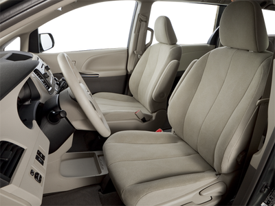 2013 Toyota Sienna XLE V6 8 Passenger