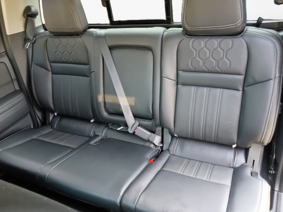 2025 Nissan Frontier SL