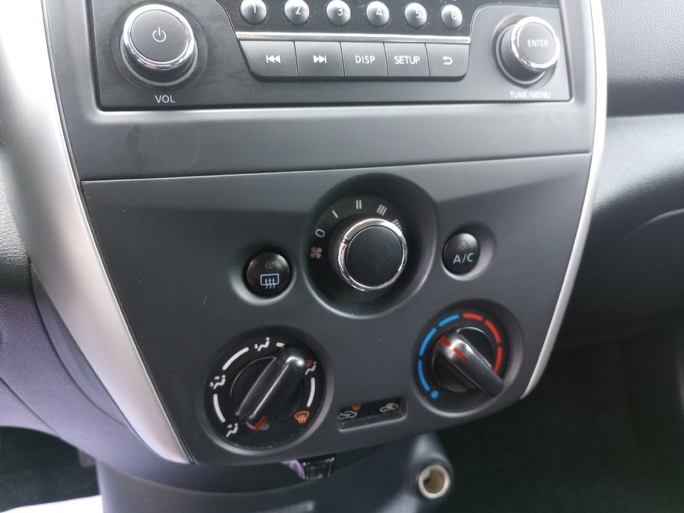 2018 Nissan Versa 1.6 SV