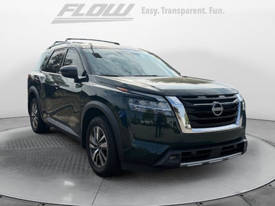 2024 Nissan Pathfinder SL