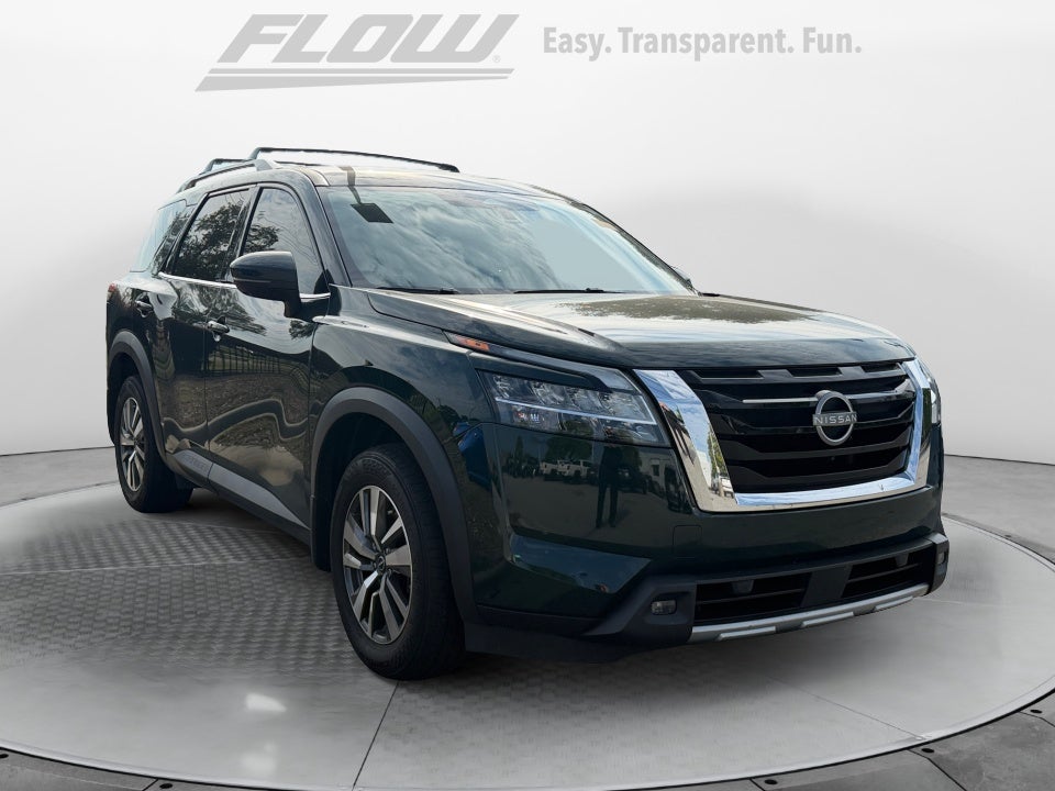 2024 Nissan Pathfinder SL