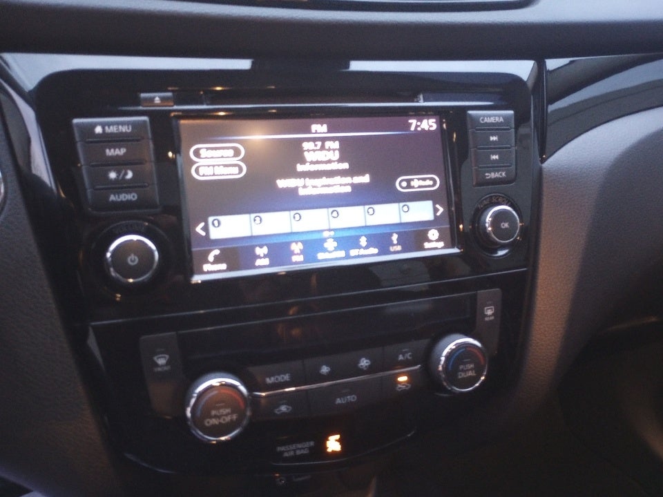 2022 Nissan Rogue Sport SL FWD Xtronic CVT