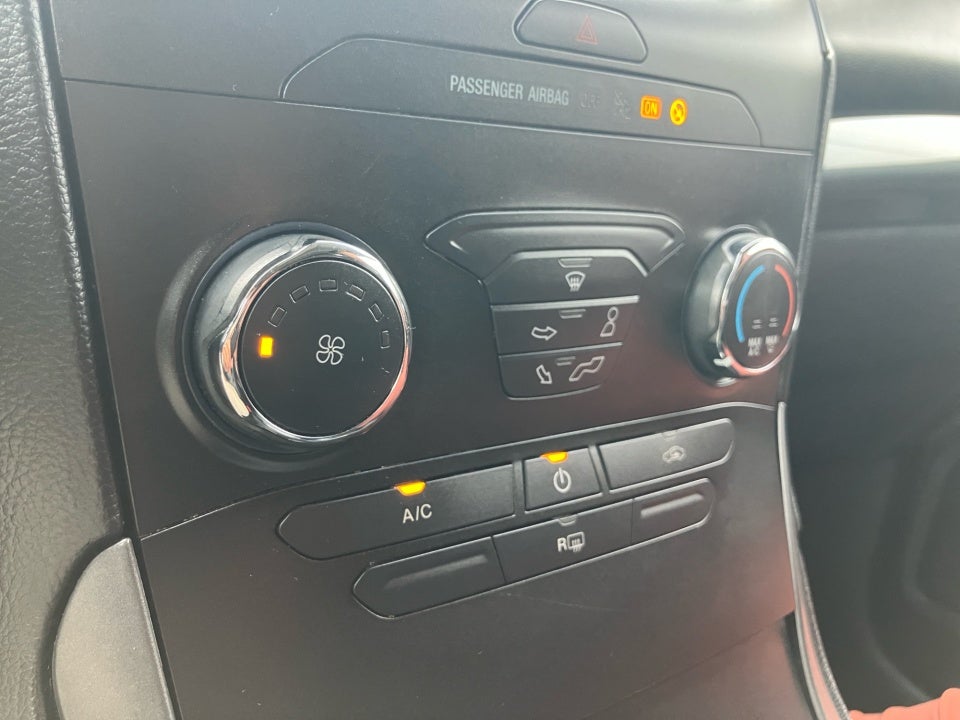 2019 Ford Edge SE