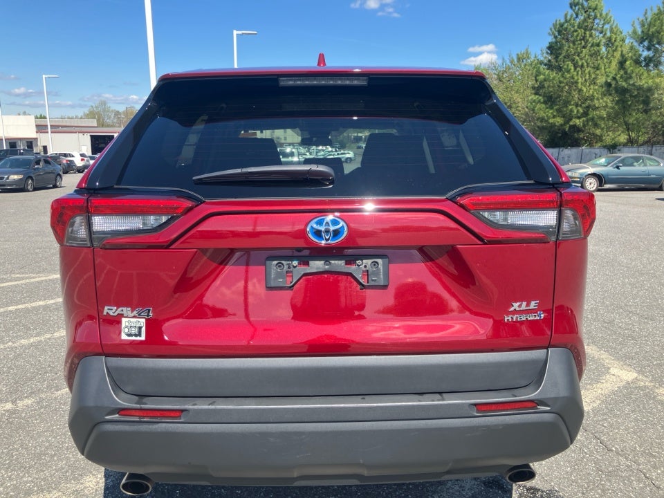 2021 Toyota RAV4 Hybrid XLE