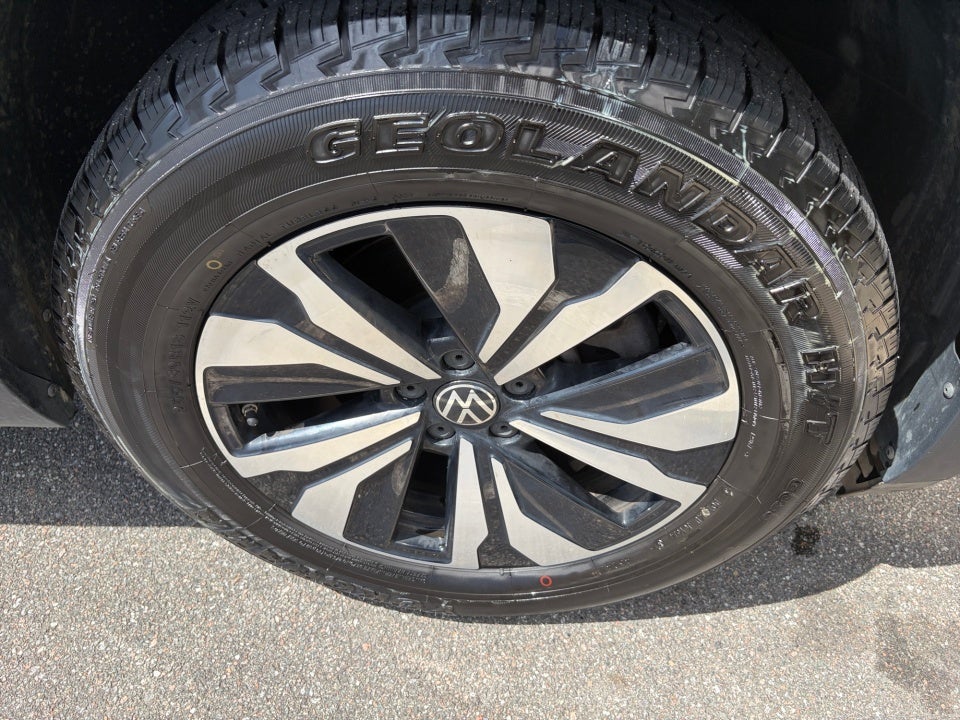 2024 Volkswagen Atlas 2.0T SE