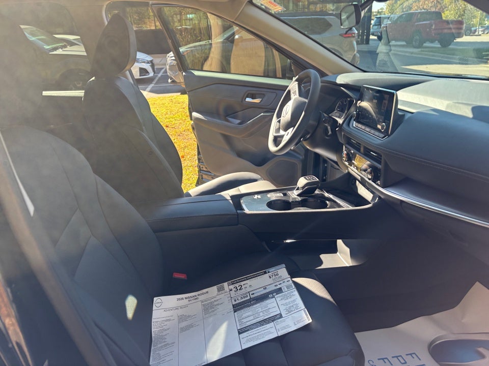 2026 Nissan Rogue SV