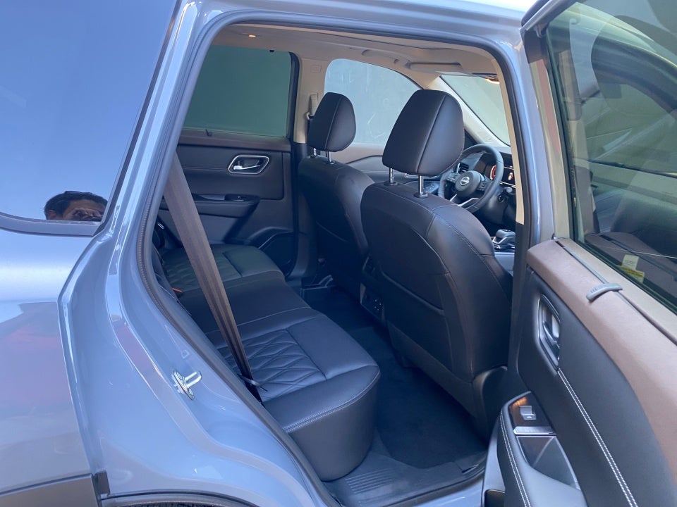 2023 Nissan Rogue Platinum FWD