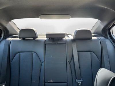 2025 BMW 330i xDrive