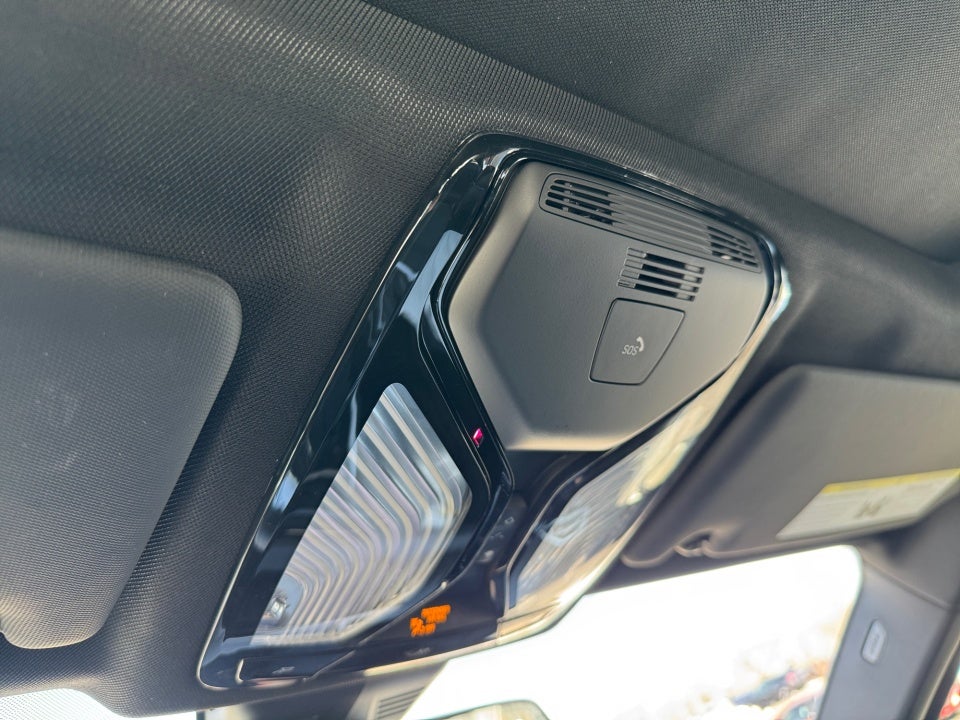 2025 BMW 330i xDrive