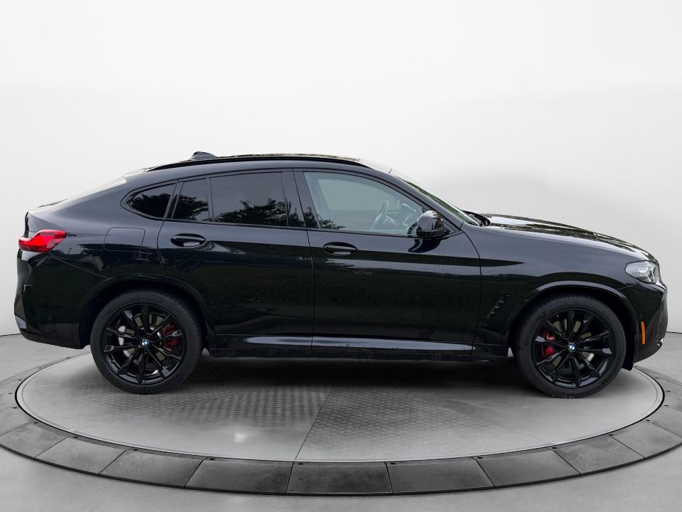 2023 BMW X4 M40i
