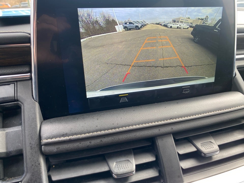 2023 Chevrolet Suburban 2WD Premier