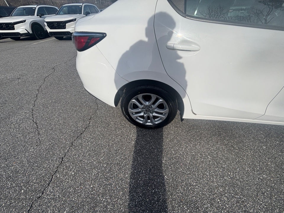 2017 Toyota Yaris iA Base