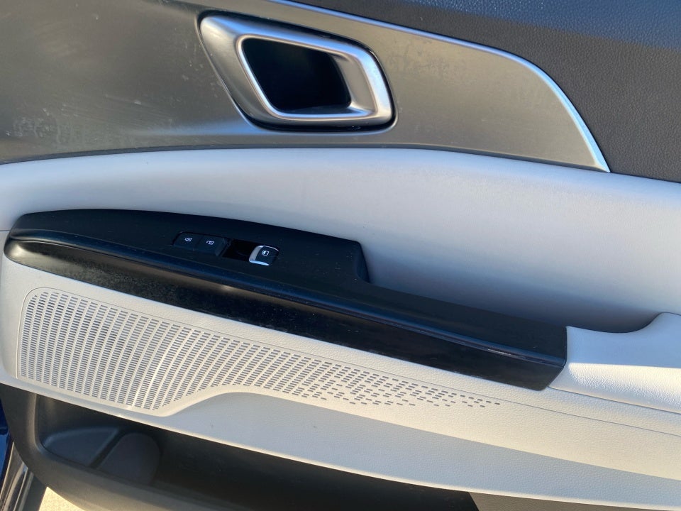 2023 Kia Carnival MPV LX Seat Package