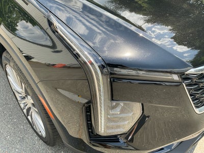 2024 Cadillac XT4 FWD Premium Luxury