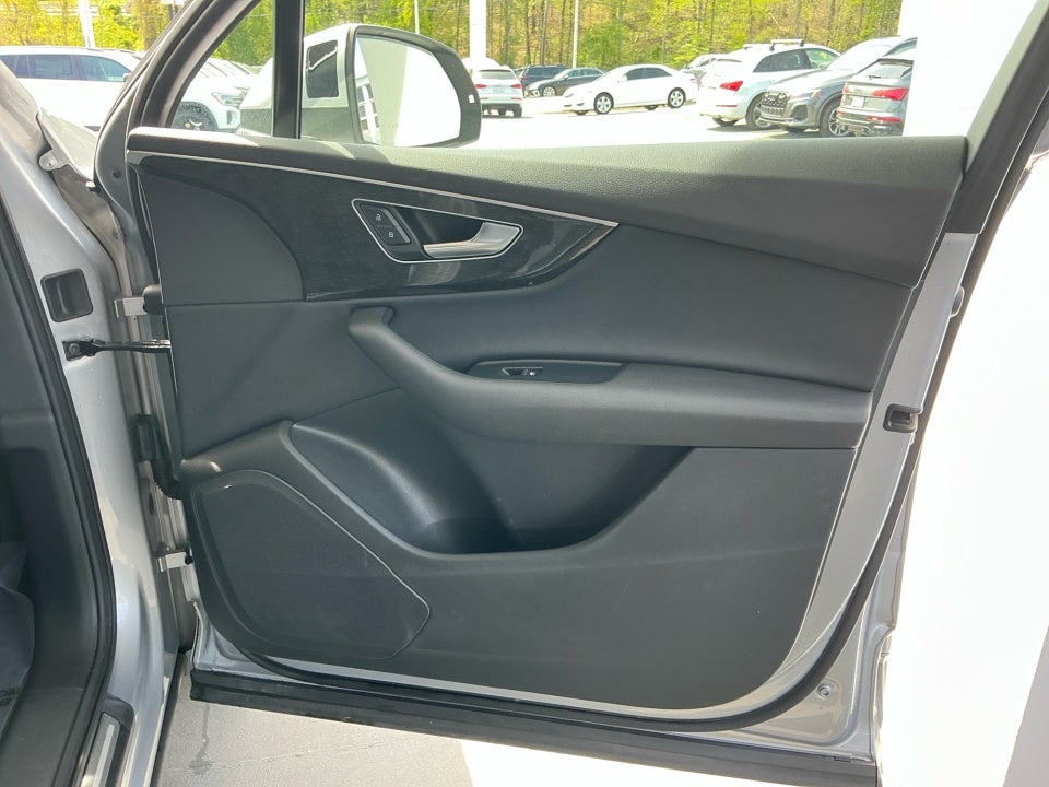 2022 Audi Q7 Premium 45 TFSI quattro Tiptronic