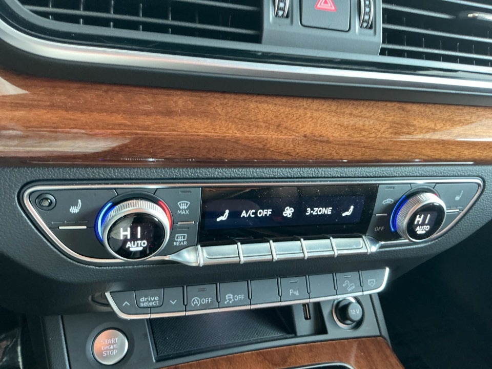 2023 Audi Q5 Premium 45 TFSI S line quattro