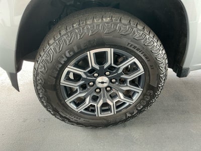 2023 Chevrolet Colorado 4WD Crew Cab Short Box Z71