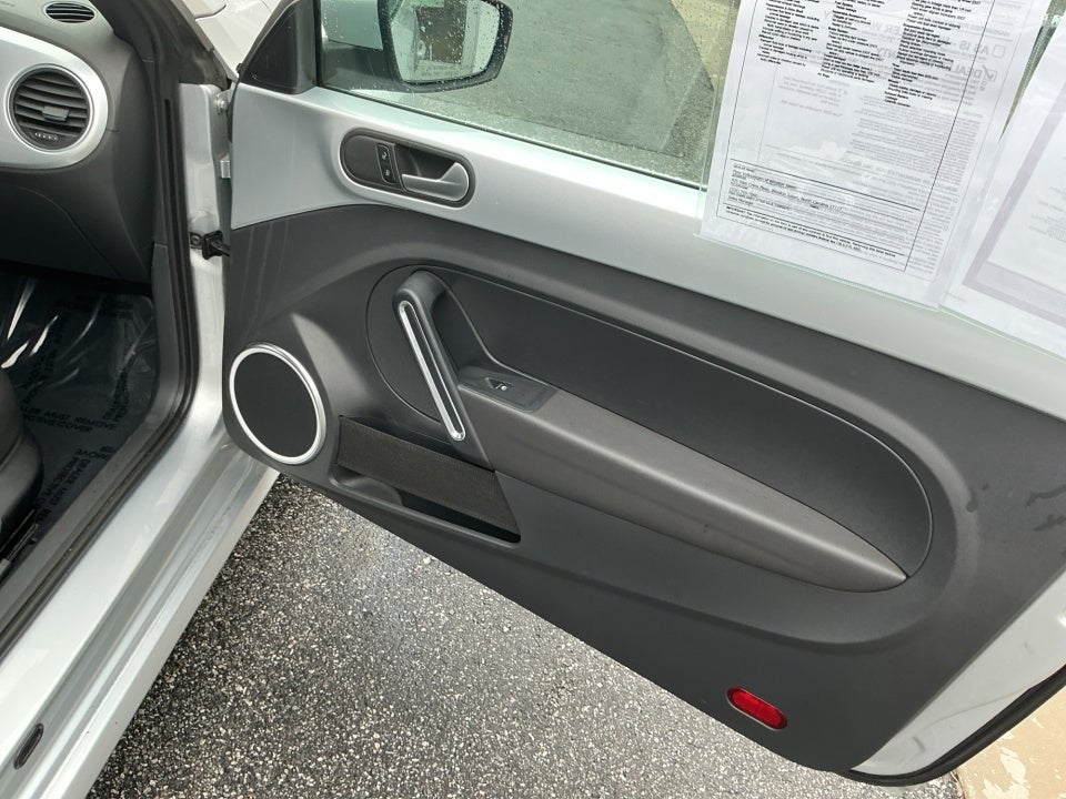 2013 Volkswagen Beetle Convertible 2.0L TDI