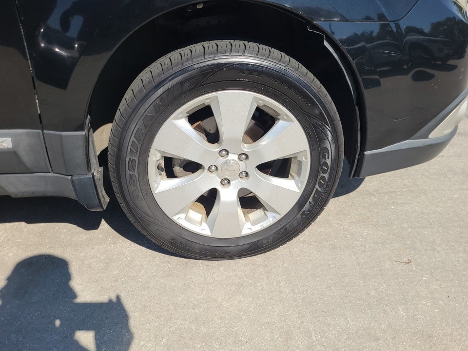 2010 Subaru Outback 2.5i Premium