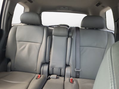 2012 Toyota Highlander SE