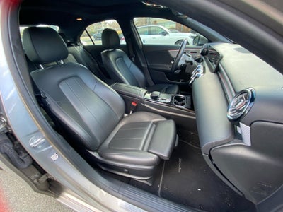 2020 Mercedes-Benz A 220 A 220