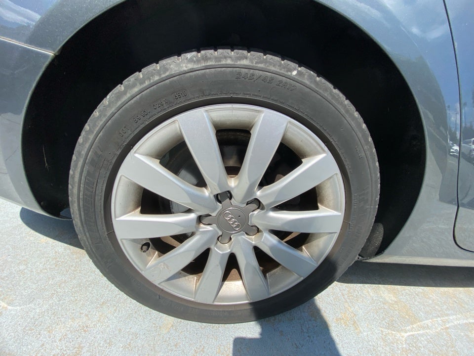 2013 Audi A4 Premium