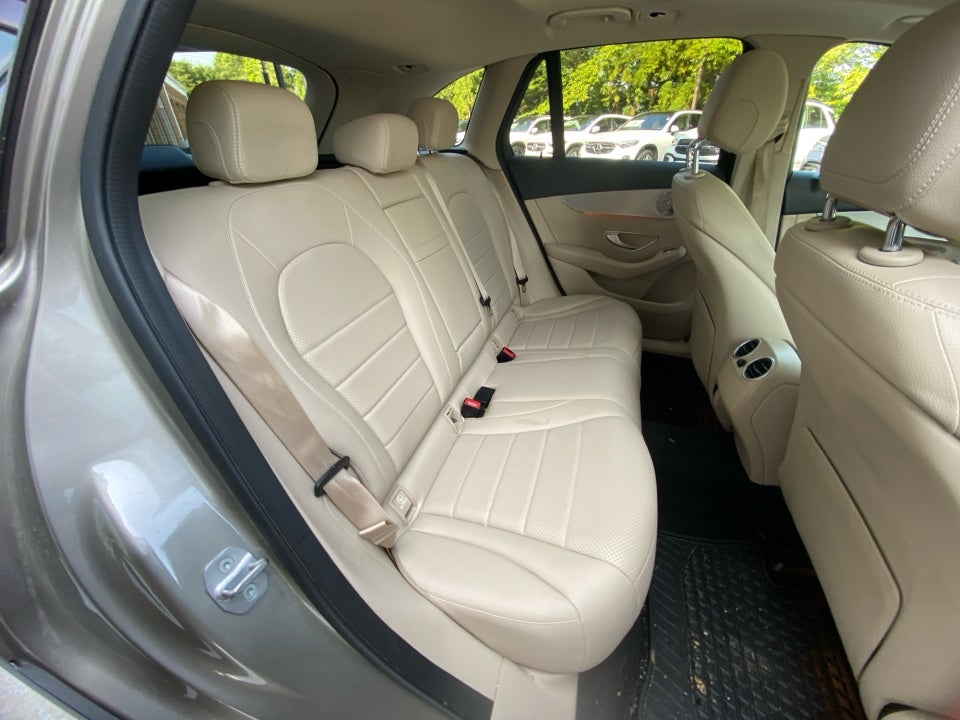 2019 Mercedes-Benz GLC 300 GLC 300