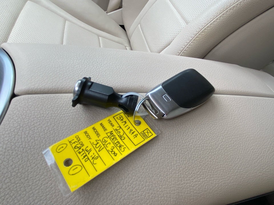 2020 Mercedes-Benz GLC 300 GLC 300
