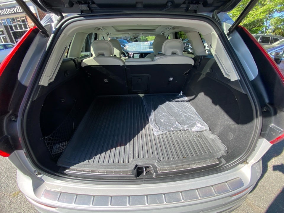 2022 Volvo XC60 B5 Inscription