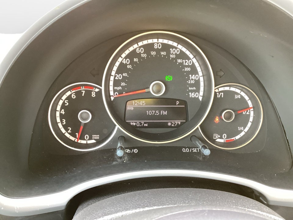 2013 Volkswagen Beetle Convertible 2.5L