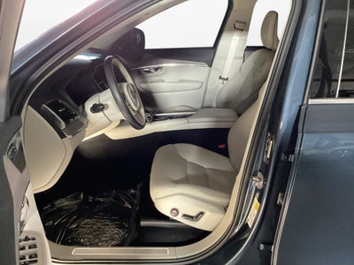 2023 Volvo XC90 Plus
