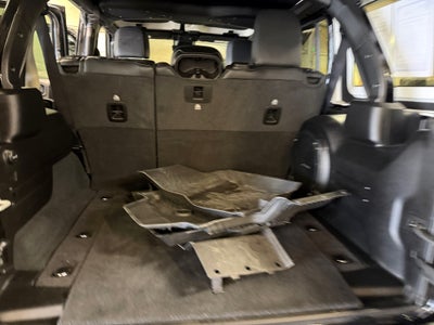 2024 Jeep Wrangler 4-Door Sahara 4x4