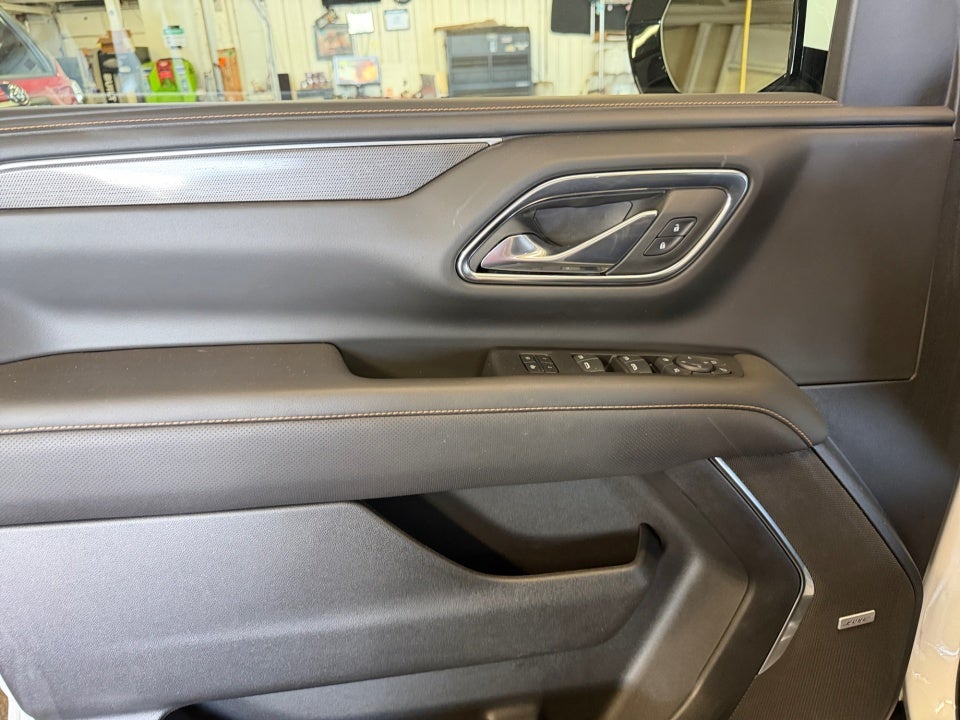 2024 GMC Yukon 4WD AT4