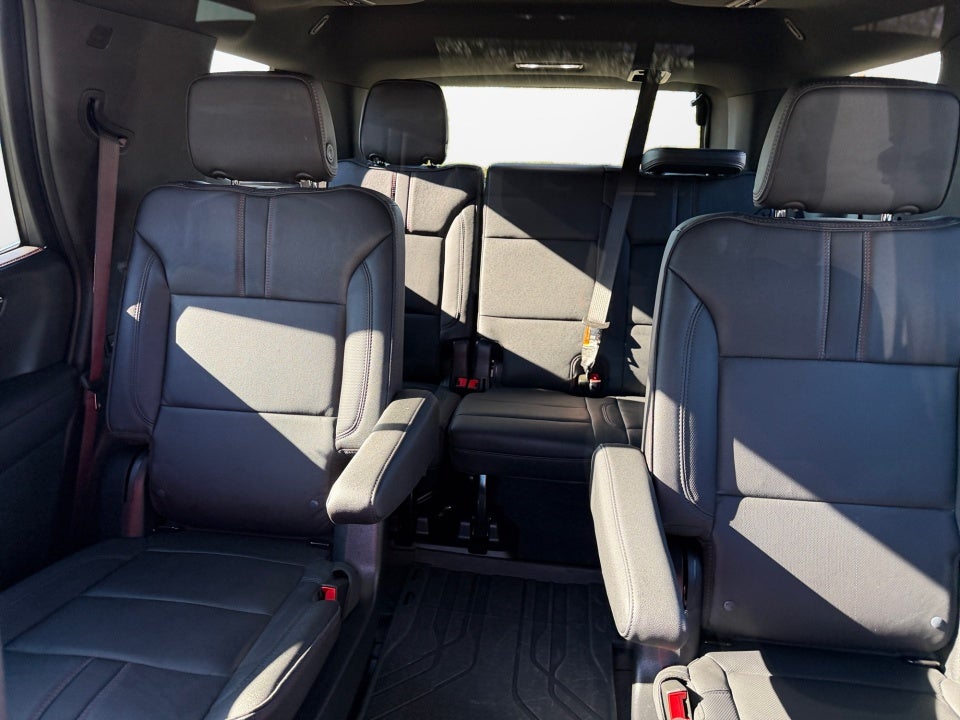 2025 Chevrolet Tahoe 4WD RST