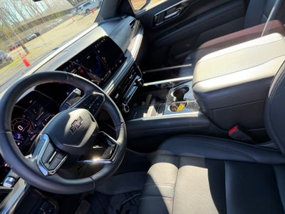 2025 Chevrolet Tahoe 4WD RST