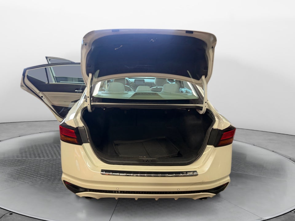 2020 Nissan Altima 2.5 SV