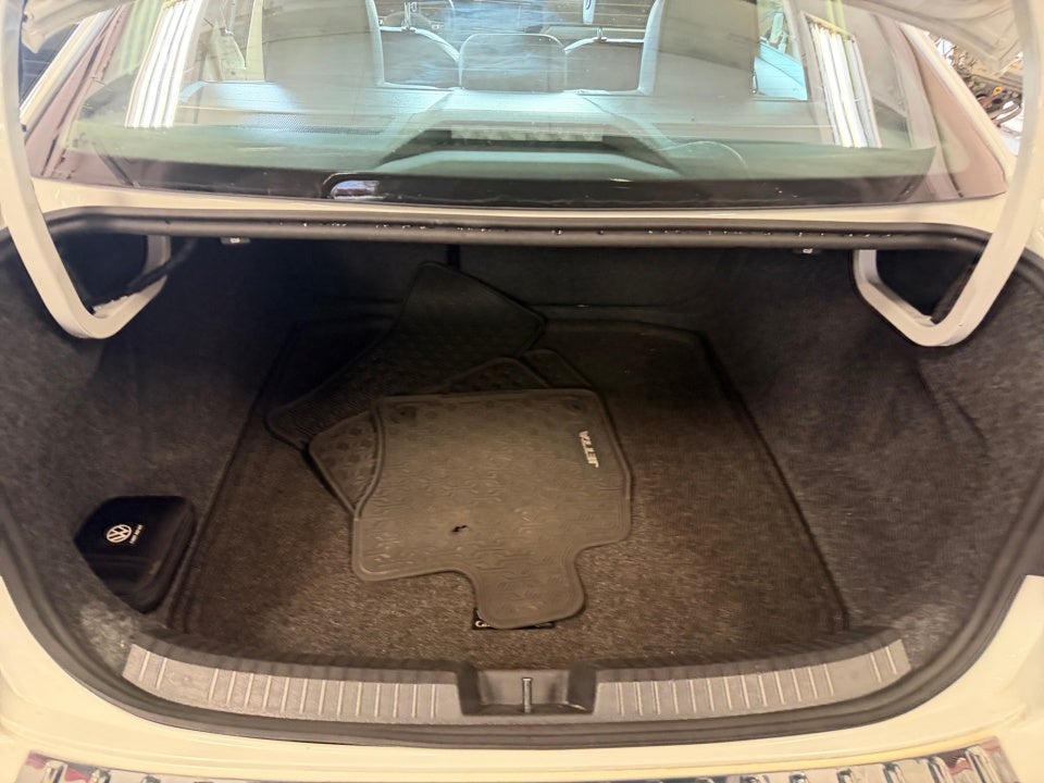 2021 Volkswagen Jetta R-Line