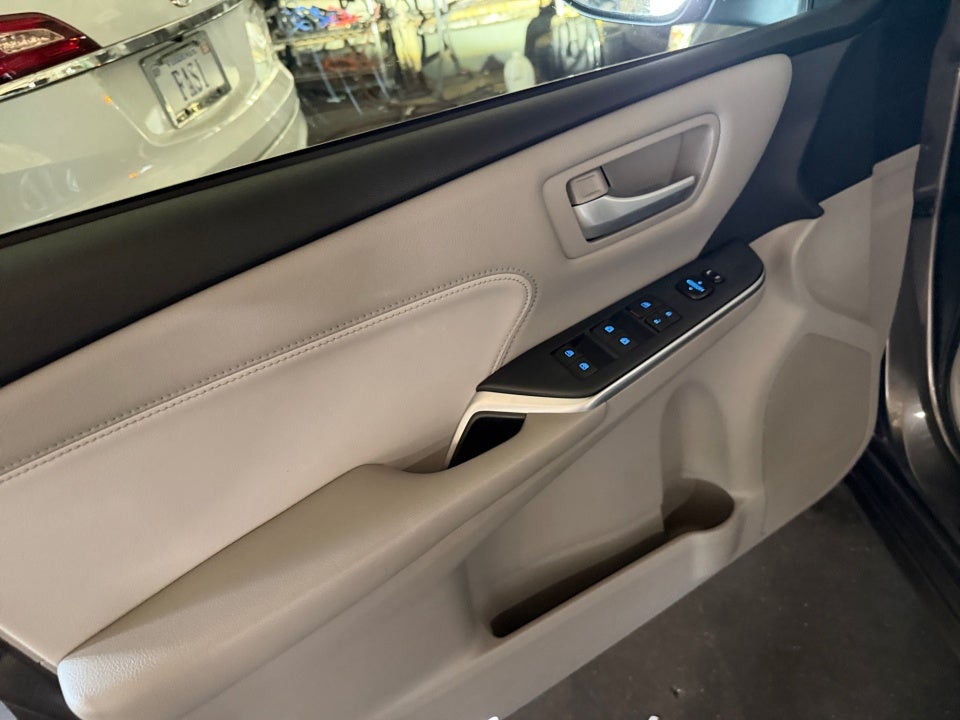 2017 Toyota Camry XLE