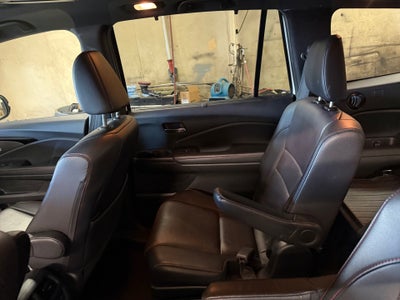 2021 Honda Pilot AWD Black Edition