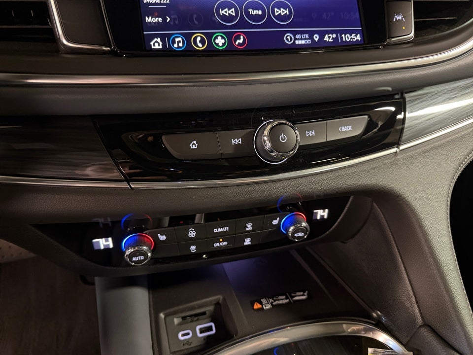 2024 Buick Enclave Essence AWD