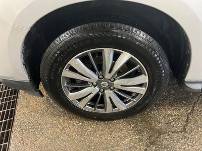 2020 Nissan Pathfinder SV 4WD