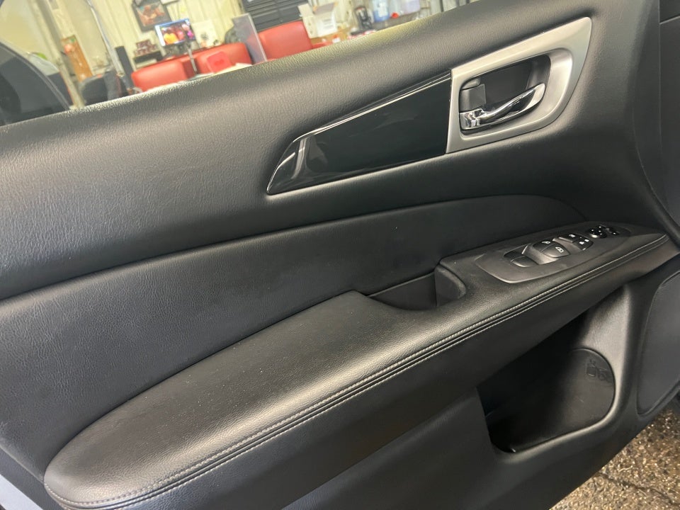 2020 Nissan Pathfinder SV 4WD