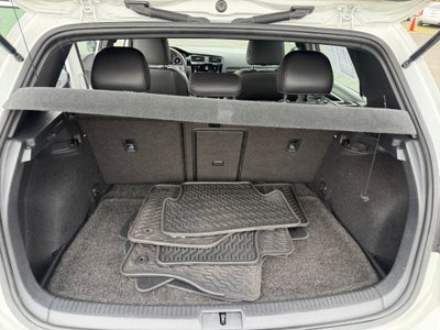 2019 Volkswagen Golf R 2.0T w/DCC & Navigation