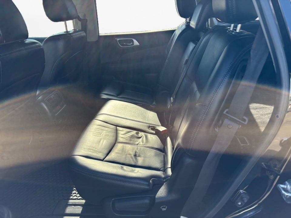 2017 Nissan Pathfinder SL