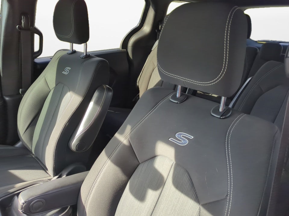 2020 Chrysler Pacifica Touring