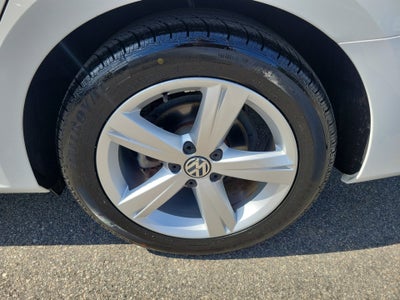 2014 Volkswagen Passat 1.8T SE