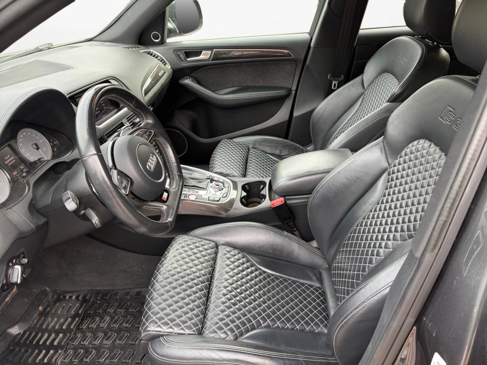2016 Audi SQ5 Premium Plus