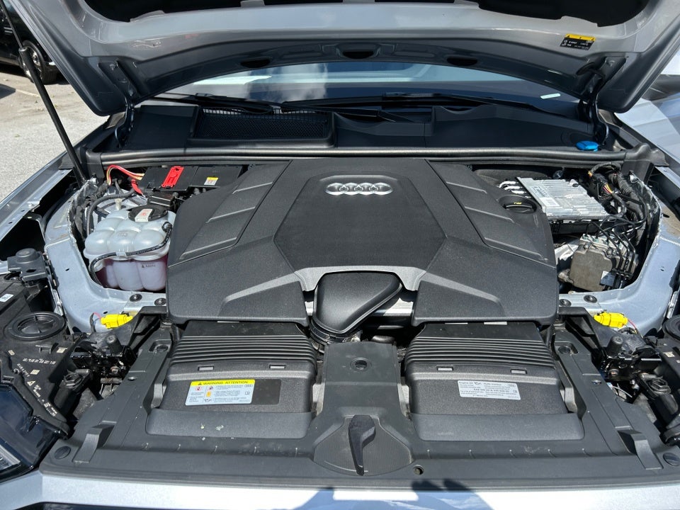 2022 Audi Q7 Premium Plus