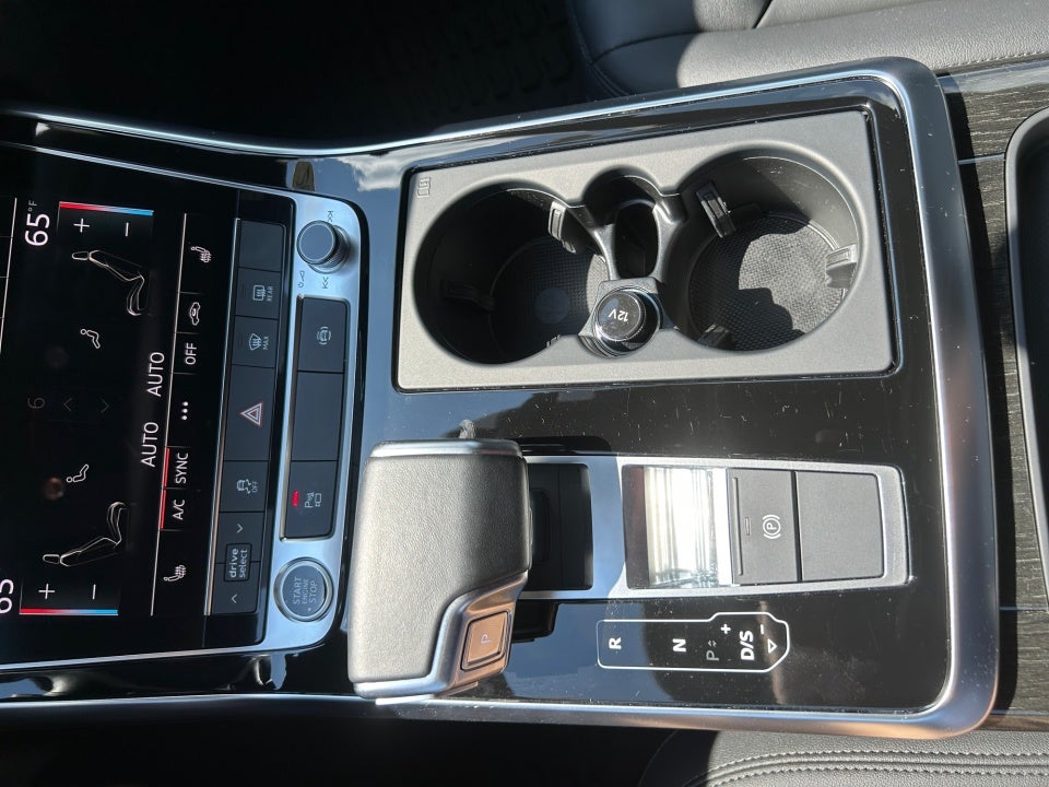 2022 Audi Q7 Premium Plus