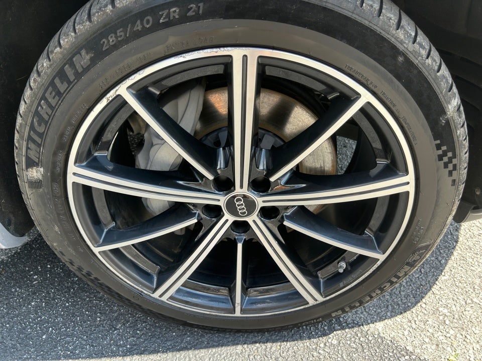 2022 Audi Q7 Premium Plus
